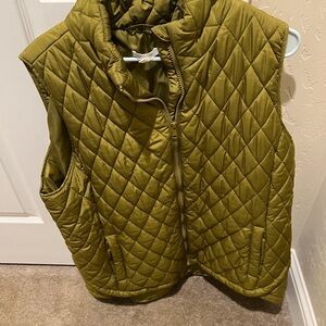 Maurices Kids Quilted Green Vest